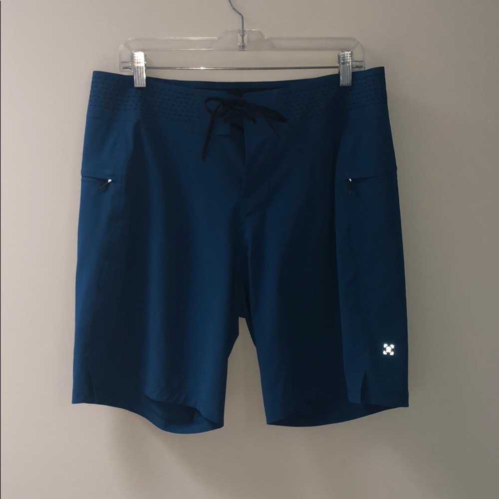 Lululemon - Current State, NWOT, Size 34.